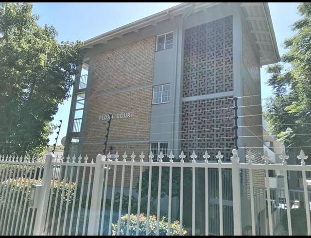 1 BEDROOM PROPERTY TO RENT IN RONDEBOSCH